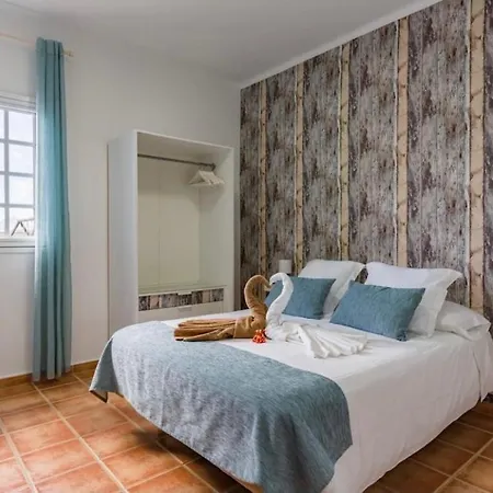 Pico Partido Heated Pool Tinguaton